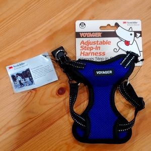 Voyager adjustable step in harness size XS
